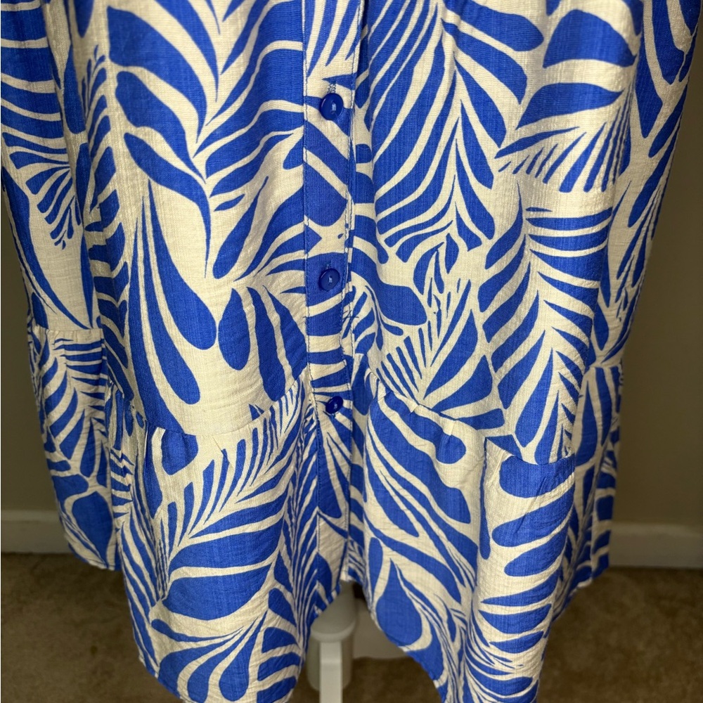 Mlle Gabrielle Vibrant Blue and White Patterned Tiered Midi Dress - Size large - Picture 4 of 12